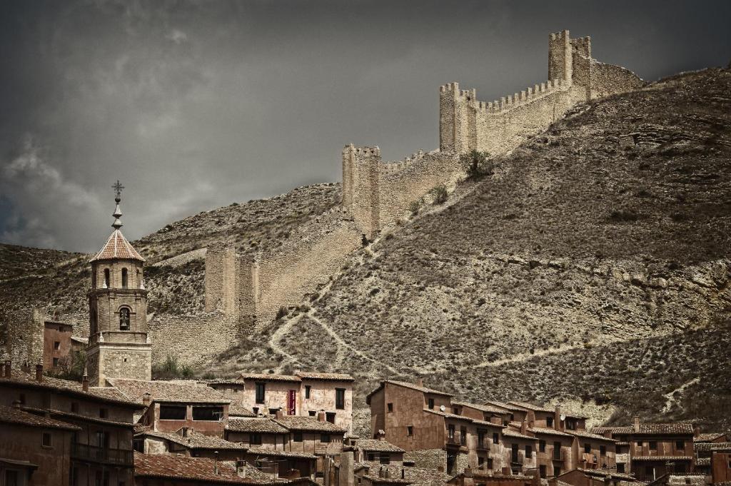 Hotel Albanuracin Albarracin Luaran gambar